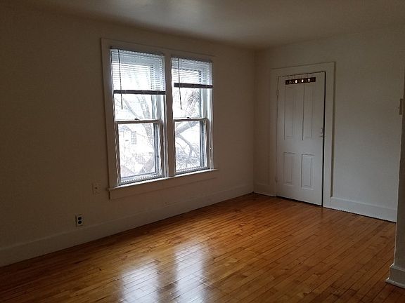 2nd image of 713 Chicago St