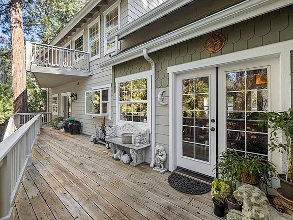 3rd image of 53875 Dogwood Creek Dr