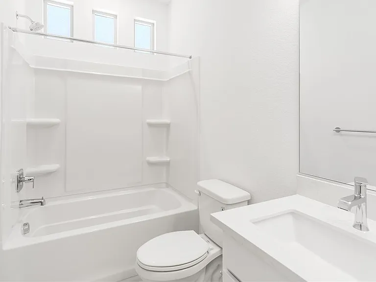 6846 W Ford Ave — Photo 14