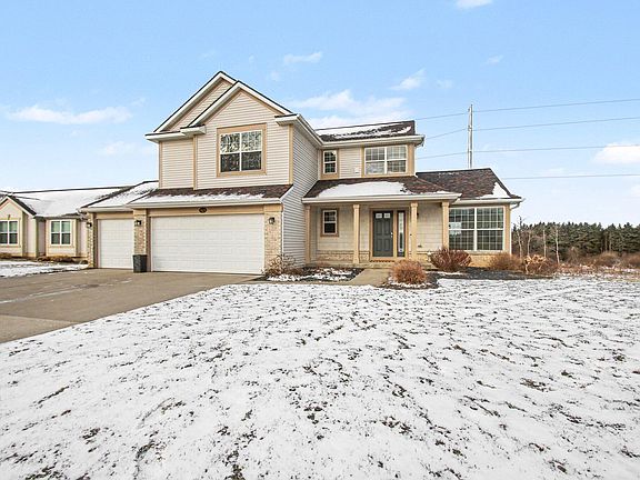 4th image of 9479 Jack Pine Dr
