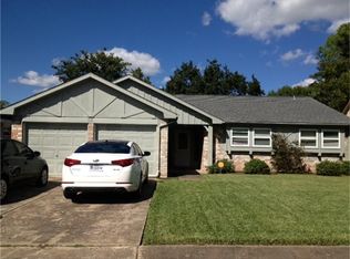 2402 Fairgreen Dr, Missouri City, TX 77489