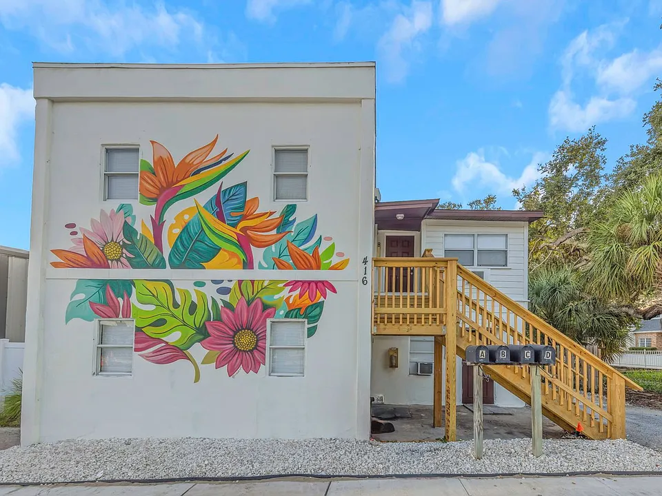 416 Skinner Blvd