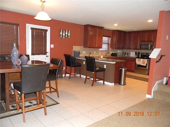 5th image of 9129 Sun Haven Way