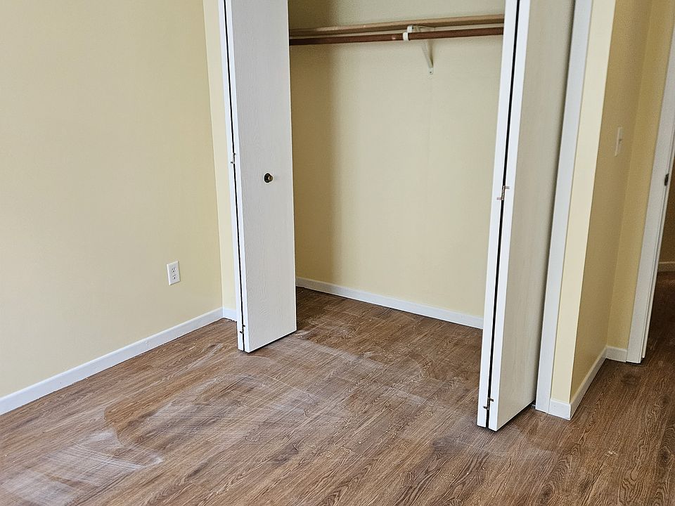 1st image of 7573 Wedgewood Way N #7573