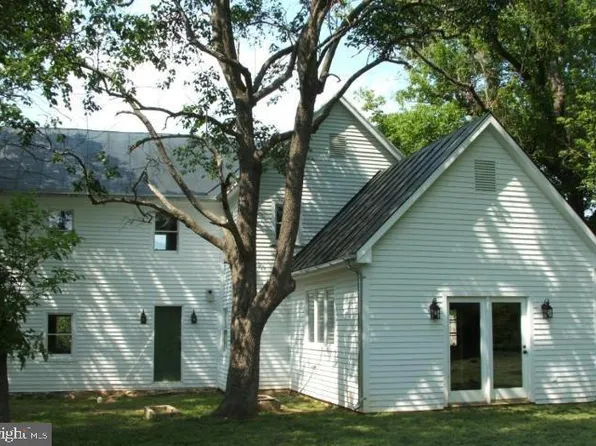 349 Piedmont Ave, Washington, VA 22747