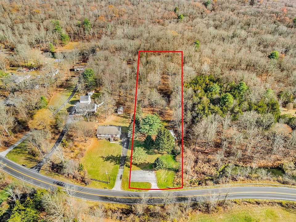 1st image of 950 N Quaker Lane