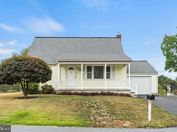 112 Lincoln Pl, Harrisburg, PA 17112