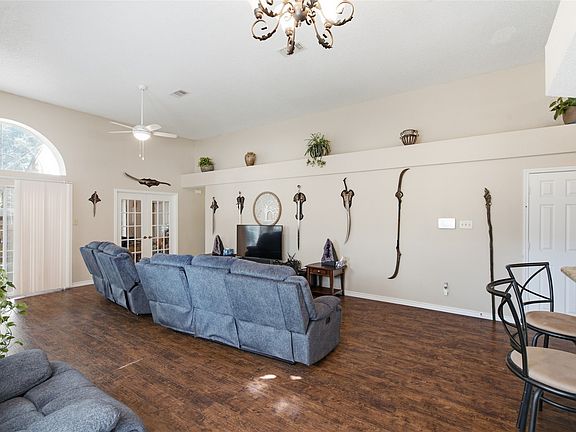 5th image of 1106 Cain Ct