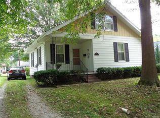 318 N Cedar St, O'Fallon, IL 62269