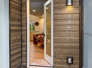 4329 Woodland Park Avenue N, Seattle, WA 98103