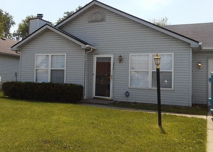 1st image of 9645 English Oak Dr