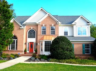 11209 Arrowleaf Ct, Germantown, MD 20876