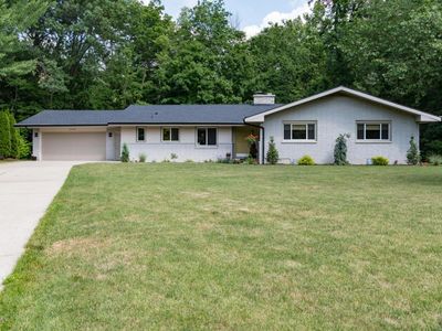 2975 E Bluffwood Ter, Saint Joseph, MI, 49085