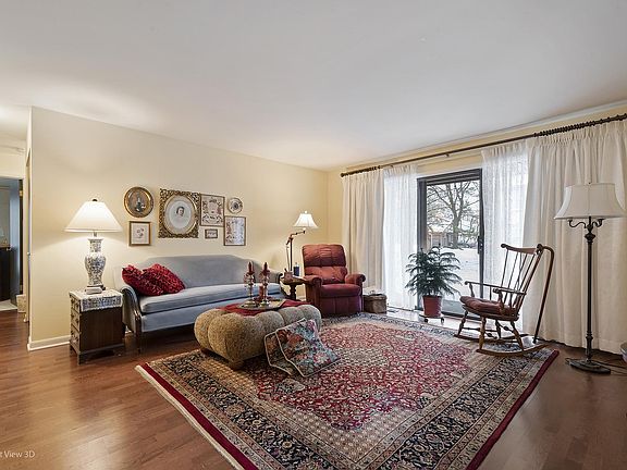 3rd image of 2860 Northampton Dr APT A1