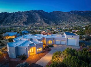 31 Desert Sky Rd SE, Albuquerque, NM 87123