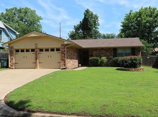 707 E 27th Pl, Edmond, OK 73013
