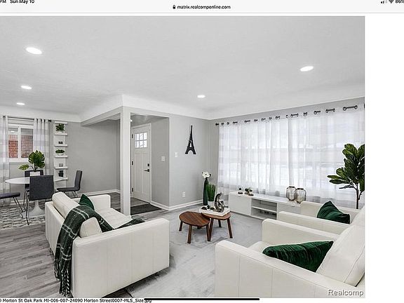 4th image of 24090 Morton St