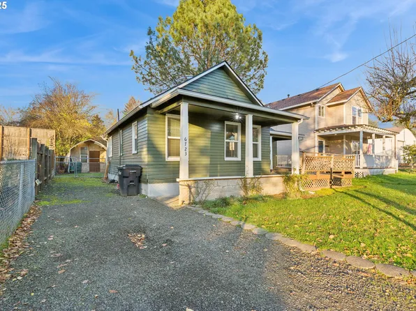 6723 NE Dogwood St, Hillsboro, OR 97124
