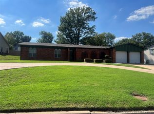 816 Branson Park Dr, Muskogee, OK 74403