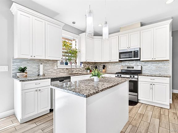 4th image of 28 Ardmore Street