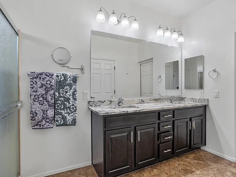 210 W Andrew Potter St — Photo 13