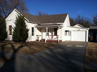 308 S Main St, Inman, KS 67546