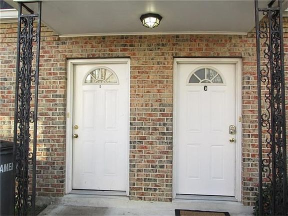 2nd image of 1744 Newport Pl APT D