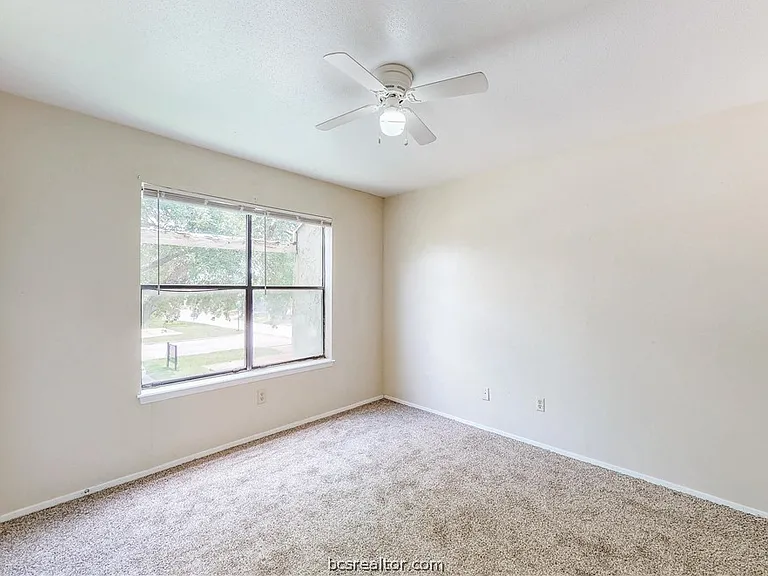 303 Manuel Dr #C — Photo 13