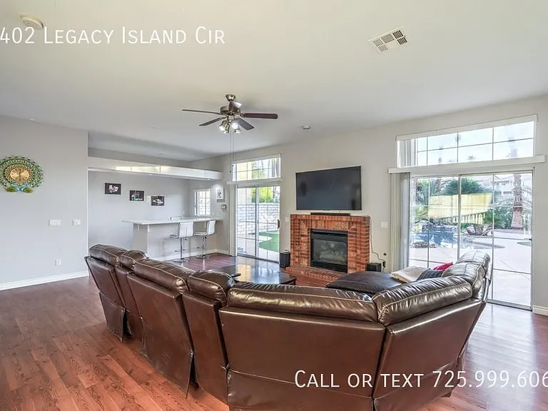 2402 Legacy Island Cir — Photo 31
