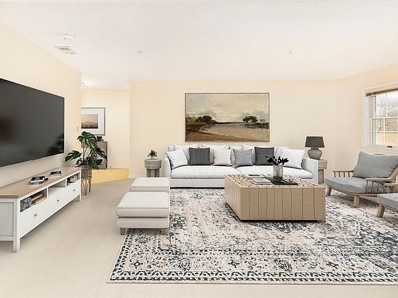4th image of 20 Weatherly Dr Unit 4