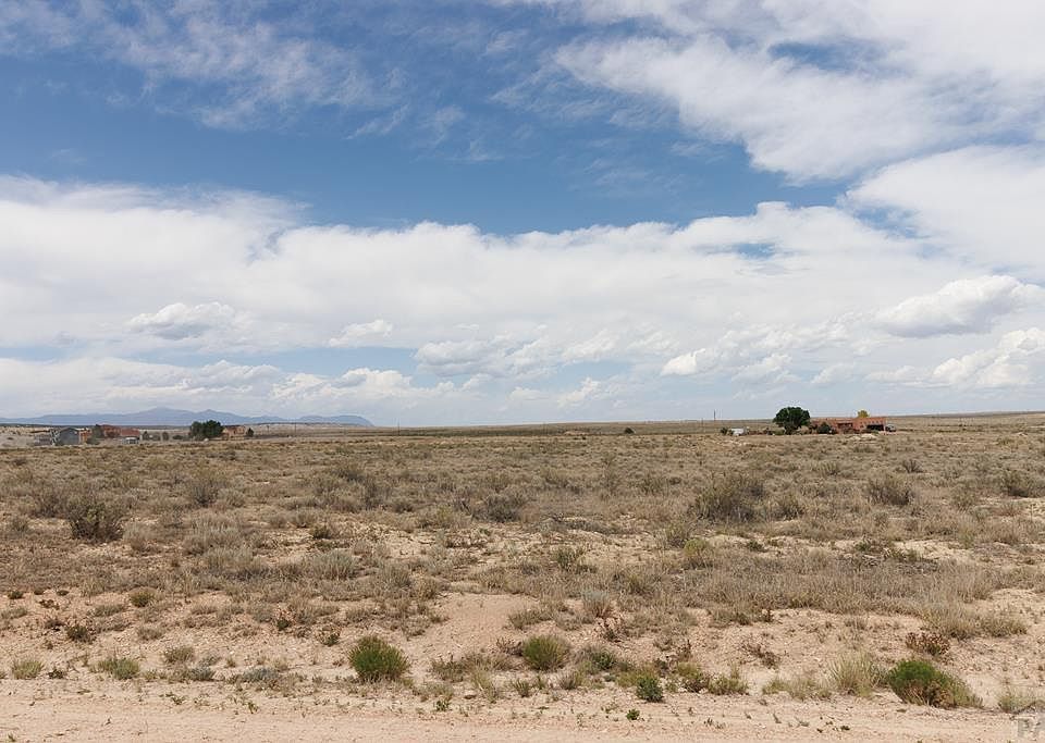1st image of 817 E Cholla Pl