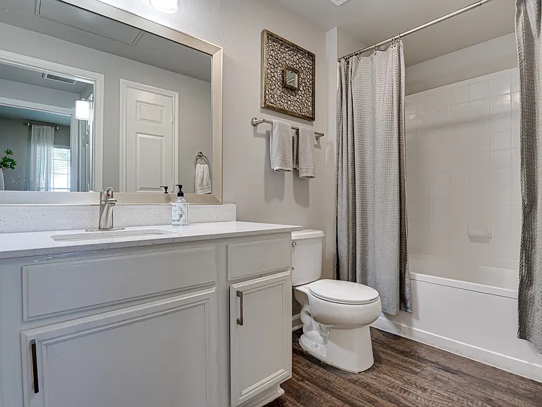 Mason Apartment Homes — Photo 18