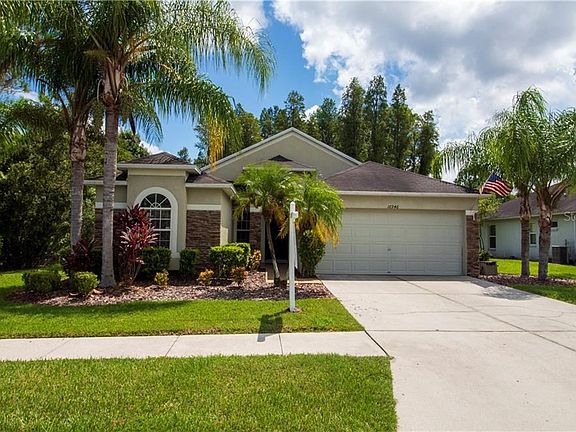 2nd image of 16946 Nikki Ln