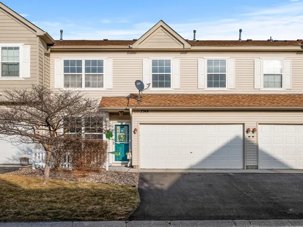 7749 Buttercup Ct, Chanhassen, MN 55317