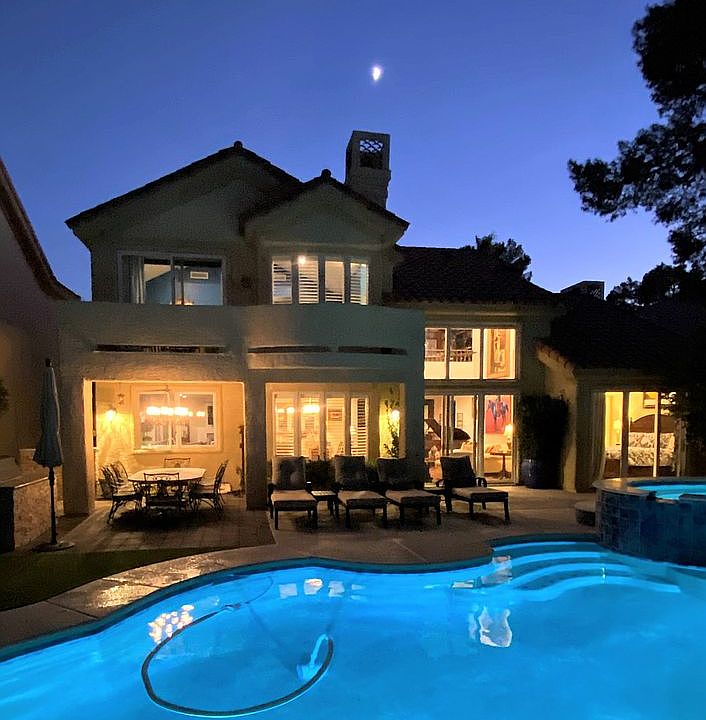 Moon over the oasis