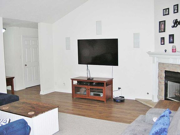 4th image of 3718 Canyon Rock Ct