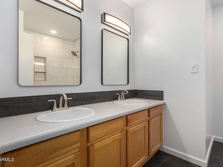 2311 W Del Oro Cir — Photo 20