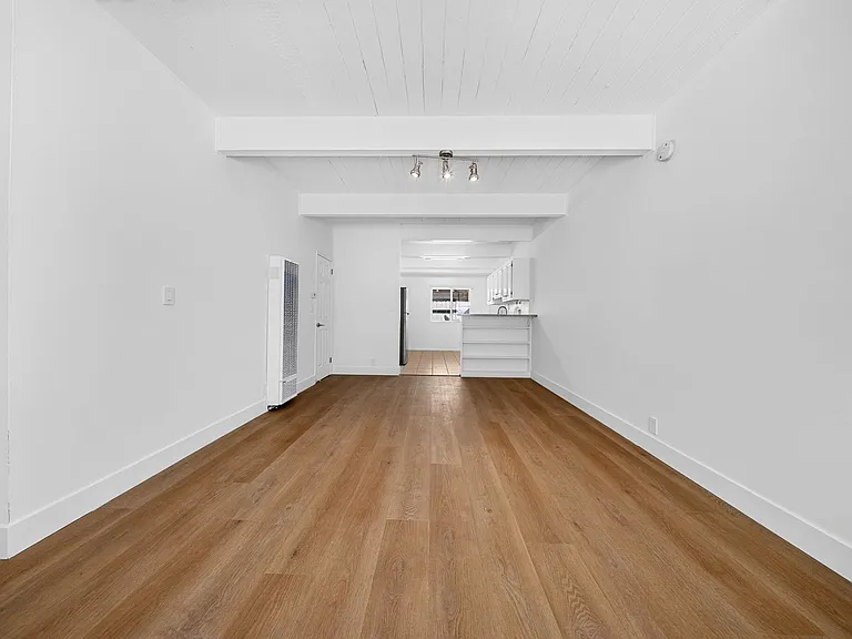 11730-11846 Culver Blvd — Photo 3