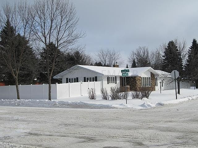 2nd image of 511 Westgate Cir