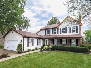 341 New Mills Ct, Schaumburg, IL 60193