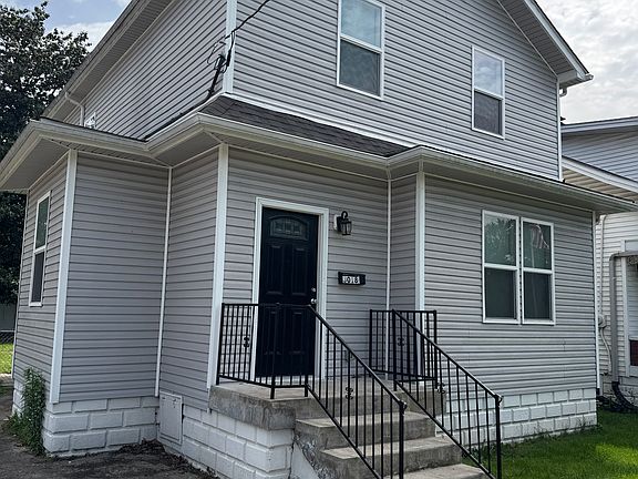 4th image of 3018 Grand Ave