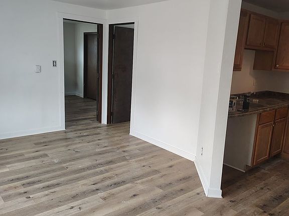 5th image of 1405 S Norwood Ave #4
