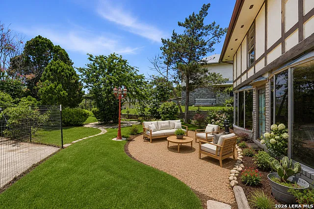 3418 Wimbledon Dr — Photo 34