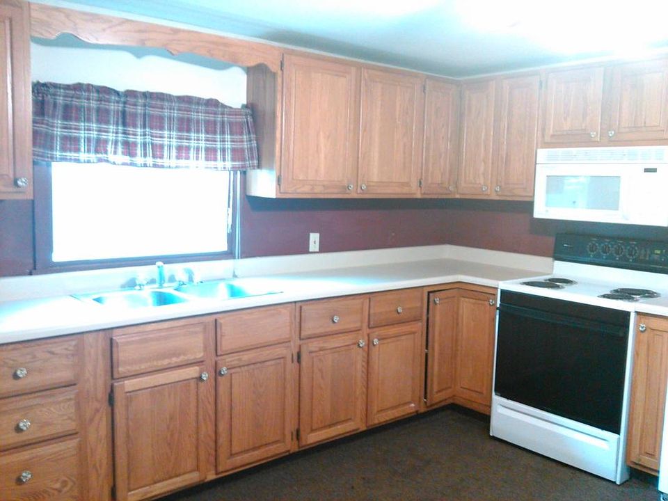 2nd image of 1113 N Wheeling Ave