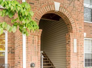 21833 Baldwin Sq UNIT 302, Sterling, VA 20164