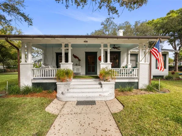 458 Scotland St, Dunedin, FL 34698