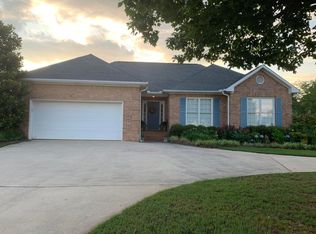 415 Saint Ives Trce, Athens, GA 30606