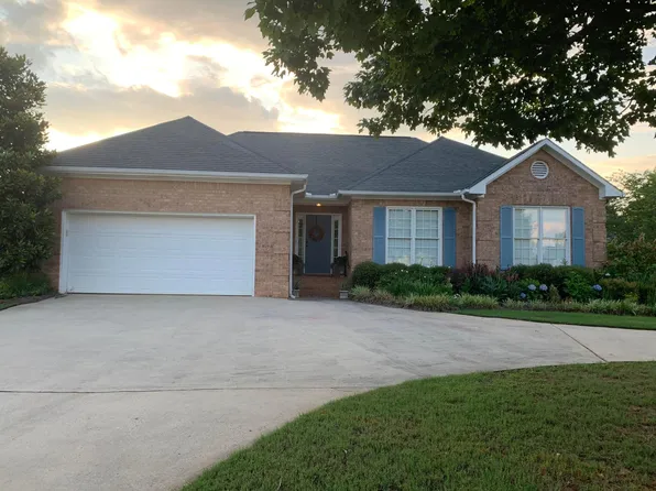 415 Saint Ives Trce, Athens, GA 30606