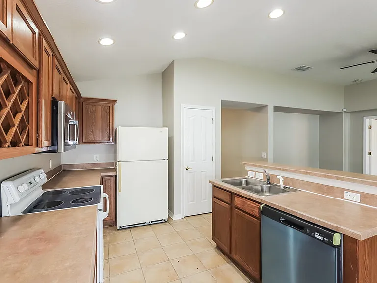 11160 Golden Silence Dr — Photo 6