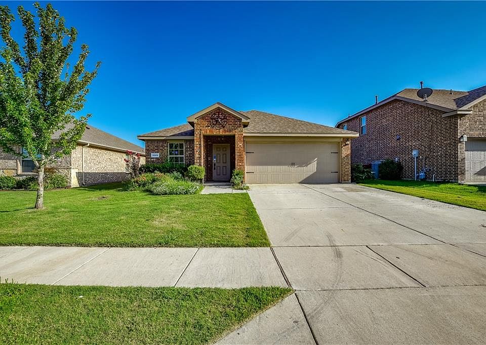 1st image of 3201 Emory Oak Way